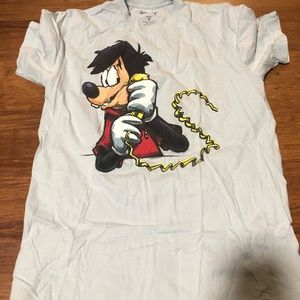 Max goof medium Disney shirt